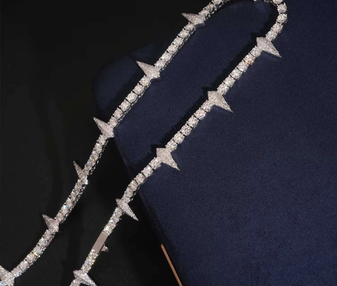 Pointed VVS Moissanite Diamond Necklace