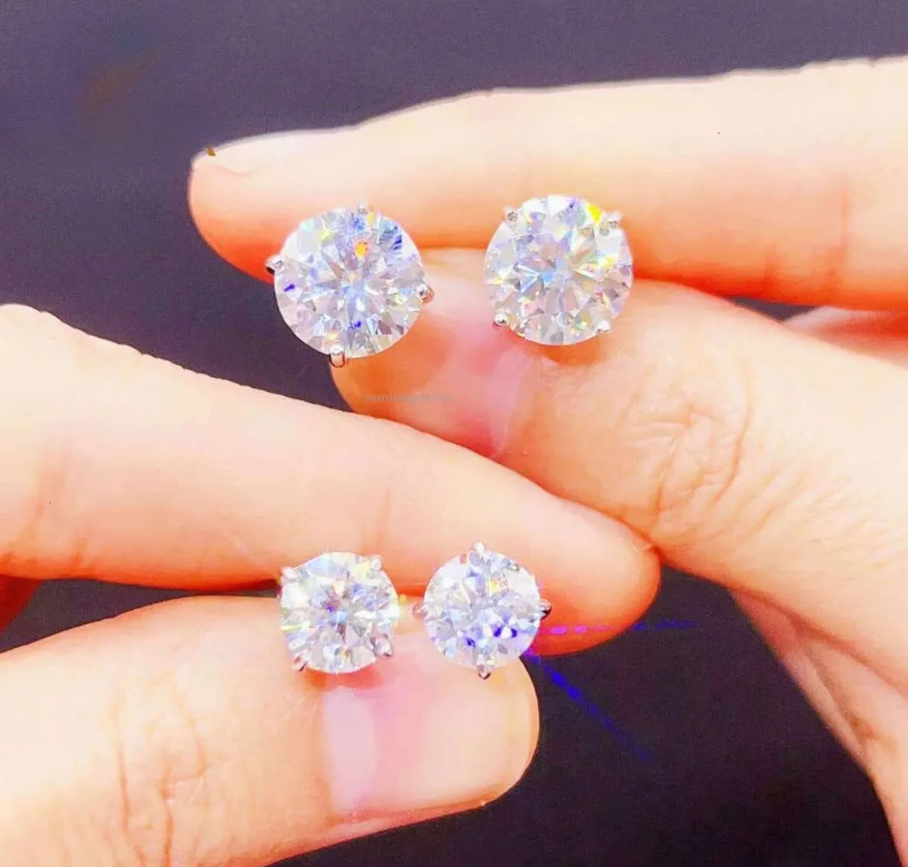 MOISSANITE EARRINGS