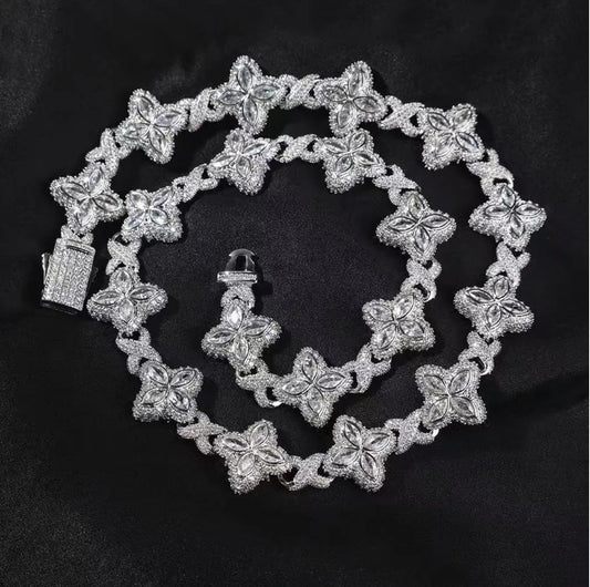 Four Leaf Clover VVS Moissanite Cuban Link Chain